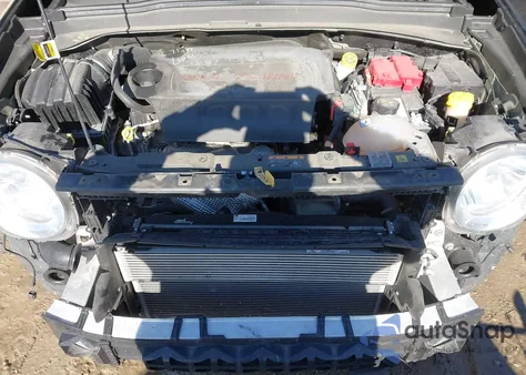 2021 Jeep Renegade Jeepster 4X4 from USA, damaged, VIN ZACNJDAB6MPM53675